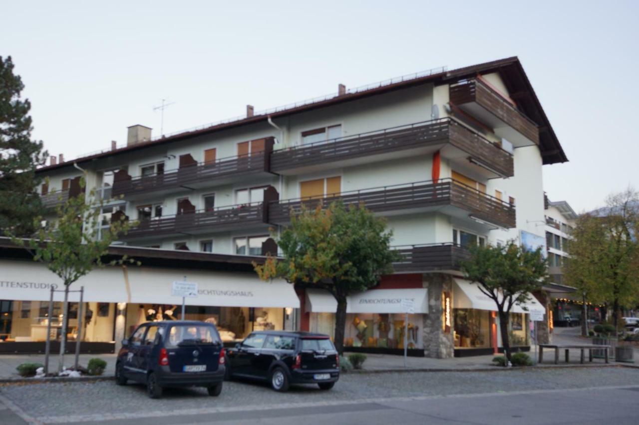 Sunny 1-Room Apartment Near Railway Station Garmisch-Partenkirchen Eksteriør bilde