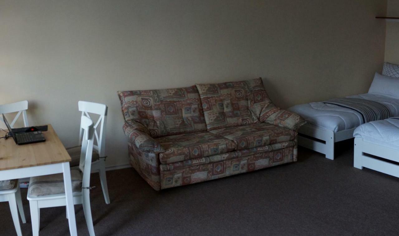 Sunny 1-Room Apartment Near Railway Station Garmisch-Partenkirchen Eksteriør bilde